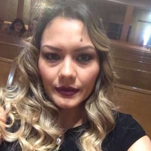 Meet your Posher, Paola